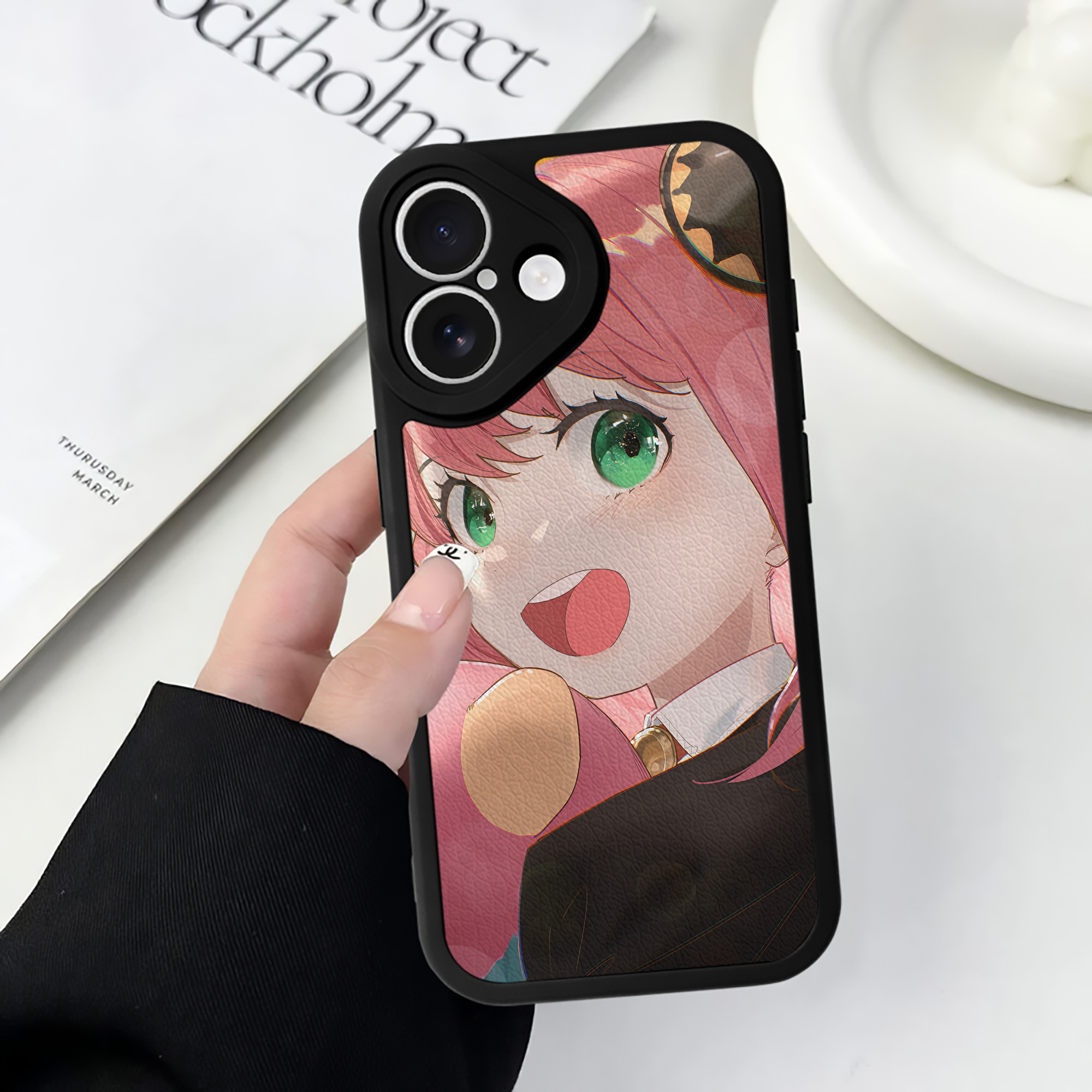 （画像用） SPY×FAMILY间谍家家酒 【iPhone 16シリーズ対応】シリコンスマホケース（レザー調） 材質：シリコン